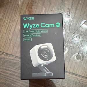 Wyze Cam V4 2.5K Night Vision Webcam - Black and White